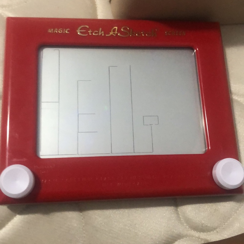 A red etchasretch - Picture 3 of 3